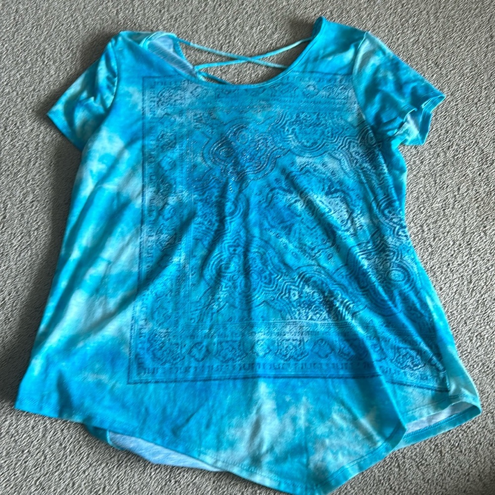 Short sleeved top